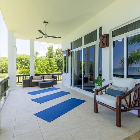 Ivy'S Cove Beach Side Condo - Luxury Villa Whitehouse エクステリア 写真